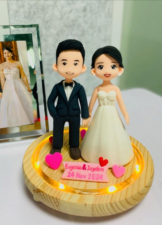 Couple Light Clay Figure